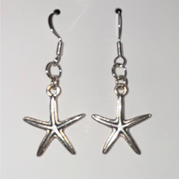 Handmade Silver Starfish Earrings - Picture 1 of 1